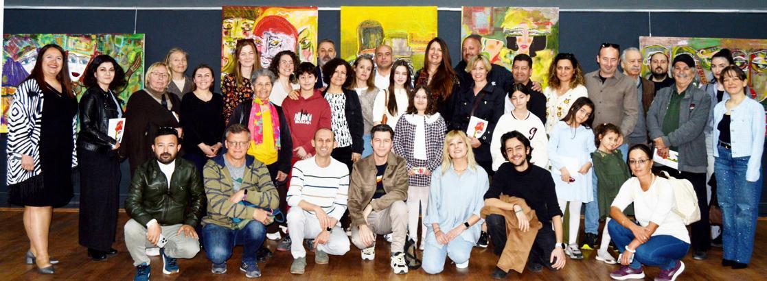 Hem oyuncu, hem ressam