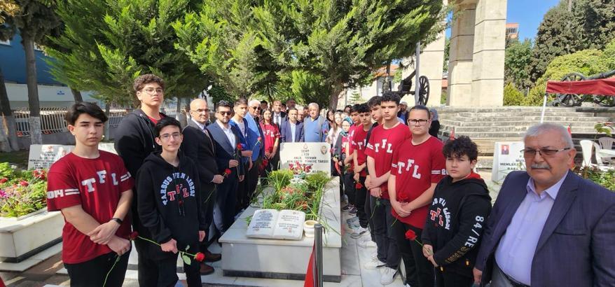 Tarsuslu şehit dualarla anıldı