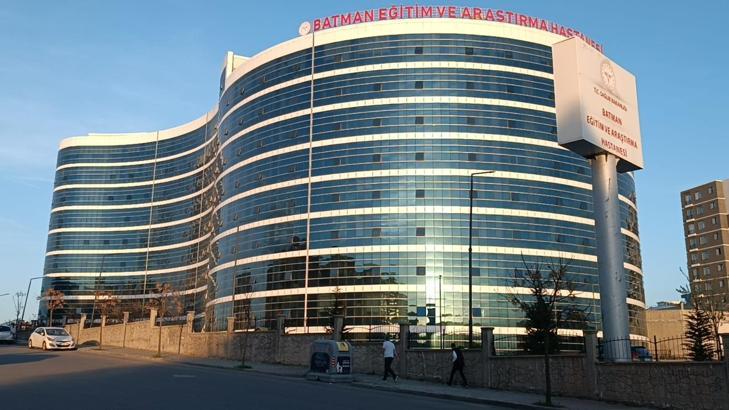 İdrar tahlillerinin temiz çıkması için şüphelilerden rüşvet alan memurlar yakalandı