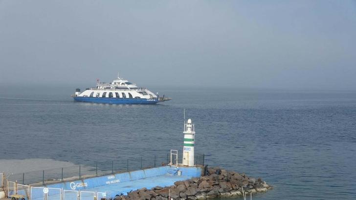 Çanakkale Boğazı'nda gemi trafiği, sis nedeniyle askıya alındı (2)