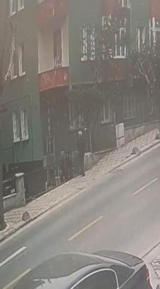 İstanbul - Esenler'de damattan kayınpederine sokak ortasında silahlı saldırı: 1 ölü