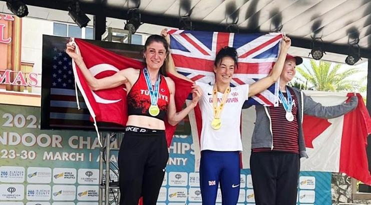 Masterler Salon Atletizm Dünya Şampiyonası'nda Mehtap Gönülşen, gümüş madalya kazandı