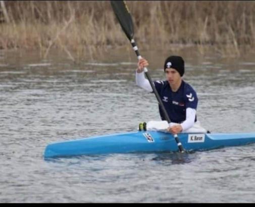 Sapanca Gölü’nde cansız bedenine ulaşılan kano sporcusu Kaan Ege, toprağa verildi