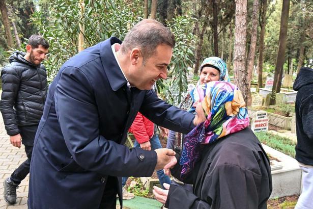 Ahmet Akın Ramazan Bayramı coşkusunu hemşehrileriyle paylaştı