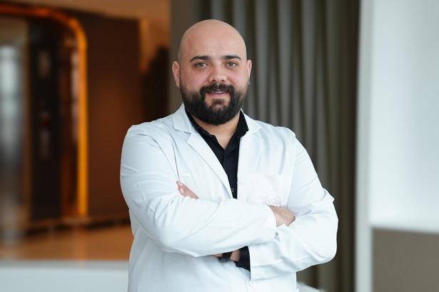 ‘Romatolojik hastalıklar gibi sağlık sorunları varsa, burun estetiği ameliyatı yapmıyoruz’