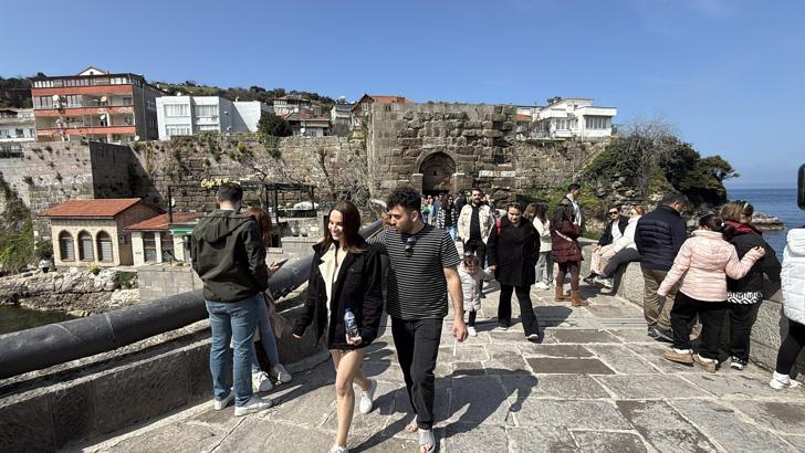 Amasra'da 'bayram' yoğunluğu