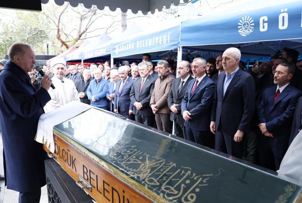 Cumhurbaşkanı Erdoğan, Kocaeli'de Burhan Abiş'in cenazesine katıldı / Ek fotoğraflar