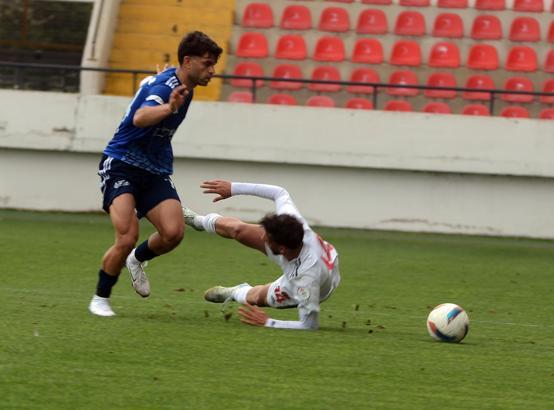 7 Eylül Turgutlu 1984 Sportif - Kahramanmaraş İstiklalspor: 1-0