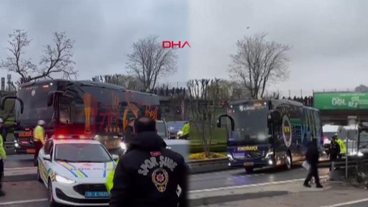 Fenerbahçe ve Galatasaray, derbi için stada ulaştı