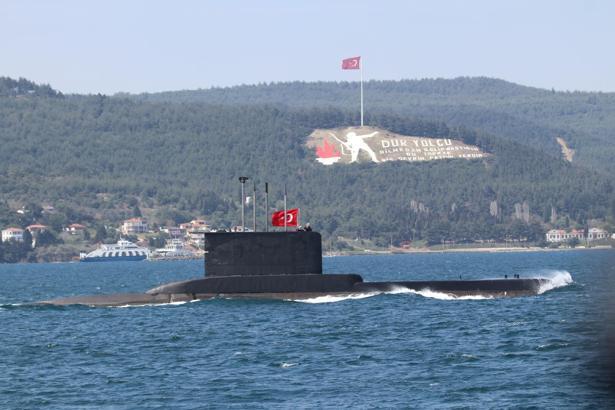 Dumlupınar ile Atılay Denizaltısı şehitleri anıldı