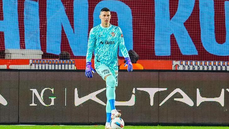 Premier Lig ekibi Berke Özer’i istiyor