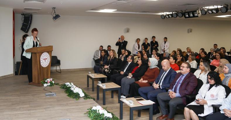 Ebelere 'normal doğum' eğitim programı