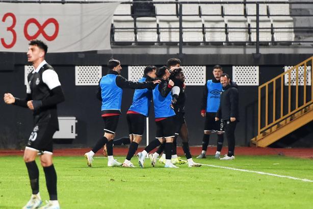 Manisa FK puandan umutlu