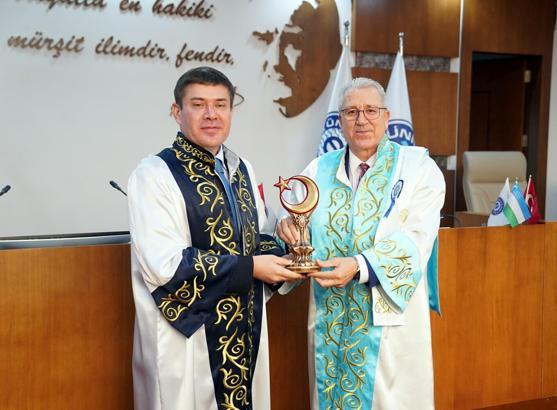 EÜ, Özbekistan Yükseköğretim Kurulu Başkanı Prof. Dr. Odil Abdurakhmanov'a 'Fahri Doktora' unvanı verdi