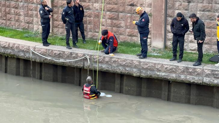 Porsuk Çayı'nda erkek cesedi bulundu