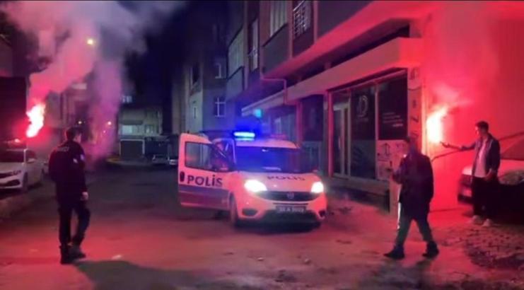 Kavga ihbarına giden polislere meşaleli ve pastalı sürpriz