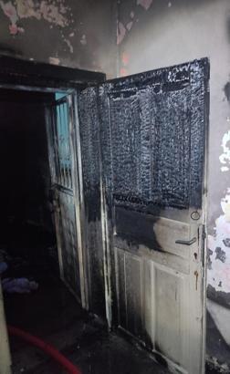 Müstakil ev yangında kullanılamaz hale geldi