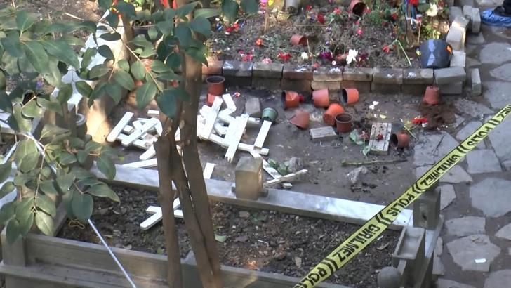 İstanbul - Mattia Ahmet Minguzzi'nin mezarında 'Tahribat' incelemesi