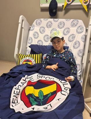 Talisca, lösemi tedavisi gören Yusuf Berat ile görüştü