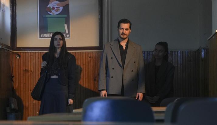 Eşref Rüya, AB ve 20+ABC1’de gün birincisi oldu