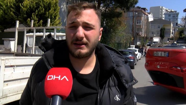 İstanbul-Ümraniye'de motosiklete çarpan otomobil takla attı: 3 yaralı