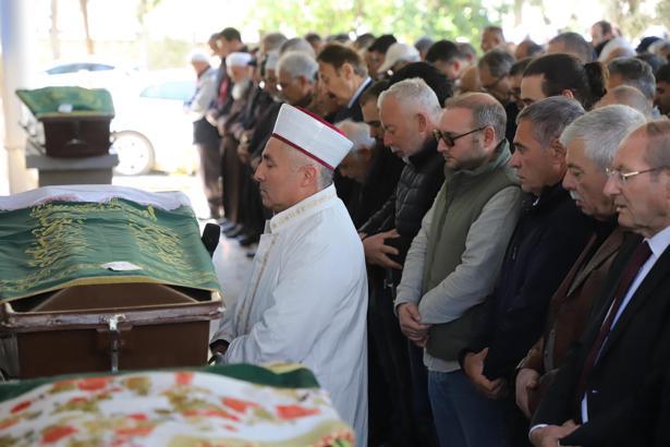 Ersun Yanal'ın annesi Bahriye Yanal'a son görev
