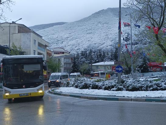 Bursa'da kar yağışı