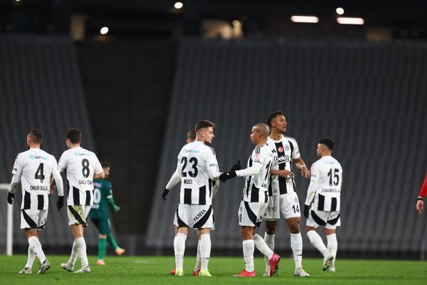 Beşiktaş'ın konuğu Başakşehir