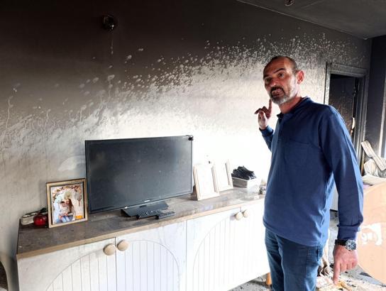 Oturduğu apartmanın müteahhidine kızıp, dairesini ateşe verdi