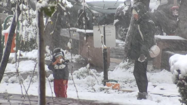 Ankara’da kar yağışı etkili oldu (2)