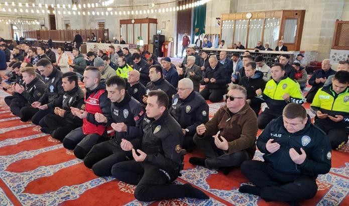 Edirne'de emniyetten şehitler için mevlit