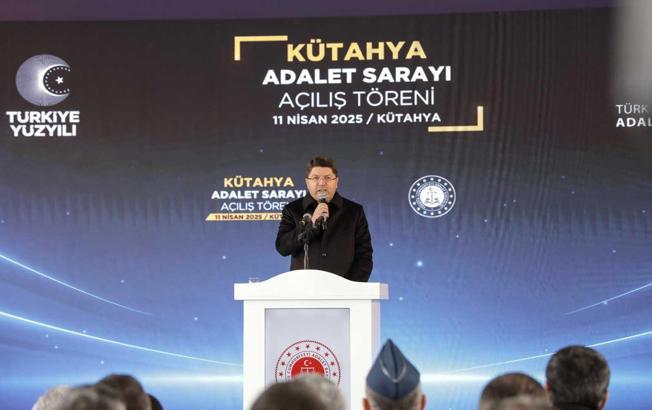 Bakan Tunç: Yargının bağımsız ve tarafsız olmadığını söylemek insafsızlıktır