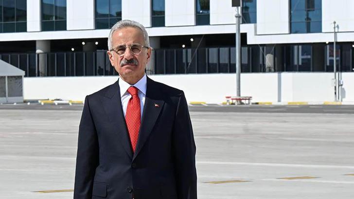 Deniz Limanı'ndan Antalya Havalimanı'na uçak yakıtı için boru hattı