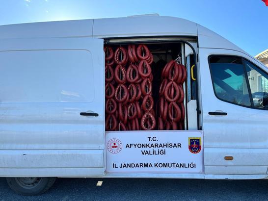 Afyonkarahisar'da bozuk sucuk operasyonu