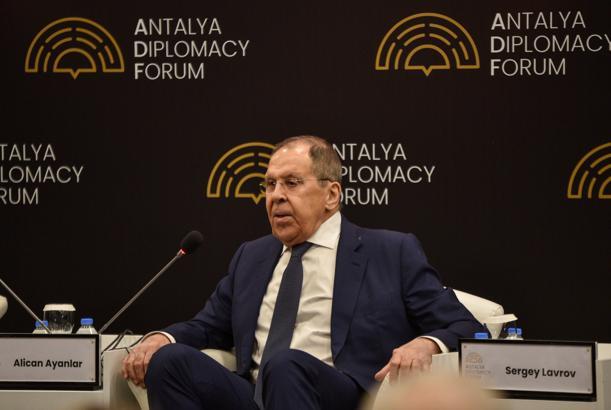 Lavrov: NATO'nun en büyük düşmanı NATO'nun kendisi