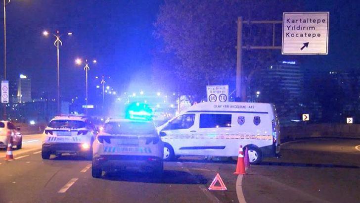 Bayrampaşa TEM Bağlantı Yolu'nda zincirleme kaza: 2 ölü 4 yaralı