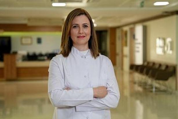 Uzun yıllar migren ve vertigo ataklarıyla mücadele etti; Tedaviyle ağrılarından kurtuldu