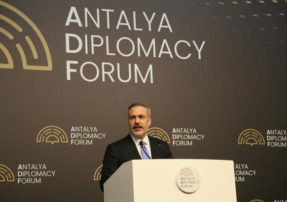 Bakan Fidan: Cumhurbaşkanımız uygun şartlar gerçekleştiğinde Suriye'yi ziyaret etmek istiyor