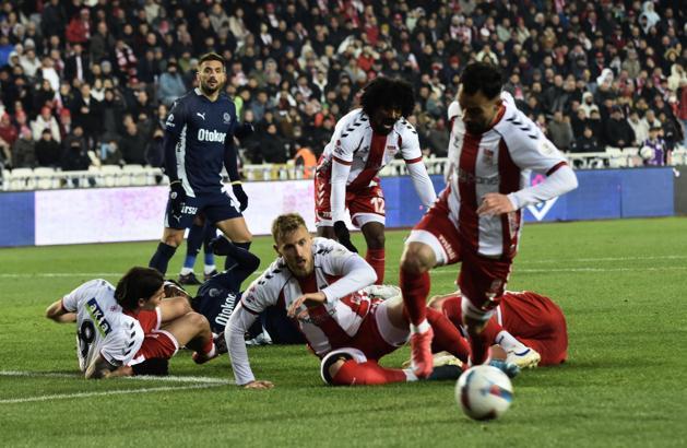 Sivasspor - Fenerbahçe / Fotoğraflar