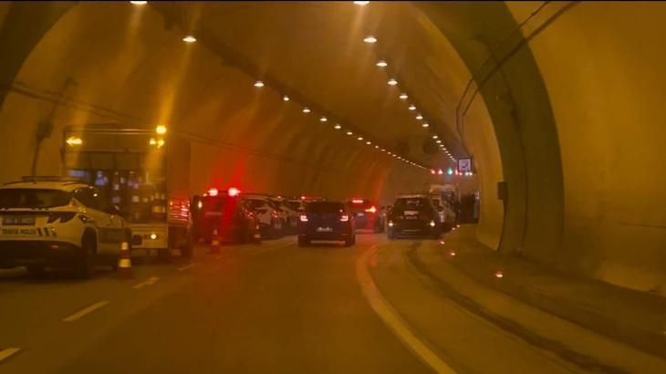 İstanbul- Beyoğlu'nda tünelde kaza yapan motosiklet sürücüsü öldü, arkadaşı ağır yaralandı