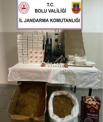 Jandarmadan kaçak sigara ve silah operasyonu; 3 gözaltı