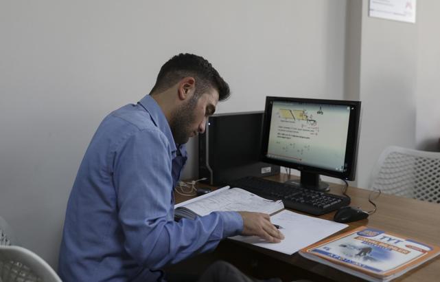 Gülnar’da gençlere kütüphane desteği