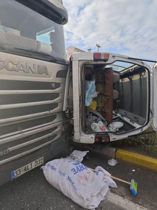 Mardin'de TIR'la çarpışarak yan yatan hafif ticari aracın sürücüsü yaralandı