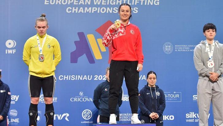 Aysel Özkan Avrupa Halter Şampiyonası’nda Avrupa İkincisi