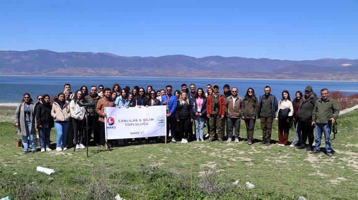 MAKÜ’lü öğrenciler, Limnoloji dersini göl kenarında işledi