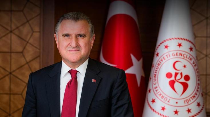 Bakan Bak’tan A Milli Kadın Tenis takımı için tebrik mesajı