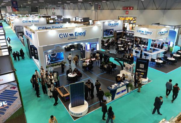 En yeni teknolojileri, Solarex'te sergiledi