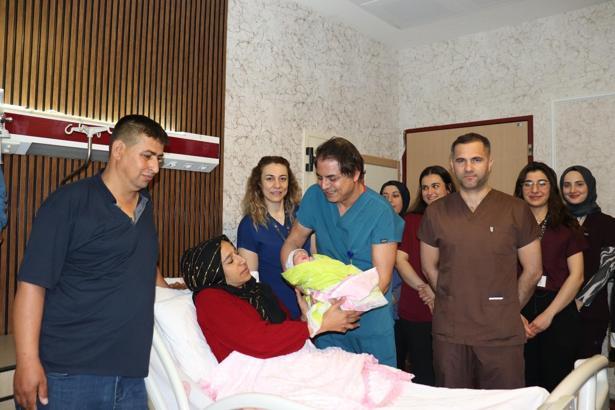 Şanlıurfa’da 7 yıldır tedavi gören çift, 15 yıl sonra çocuk sahibi oldu