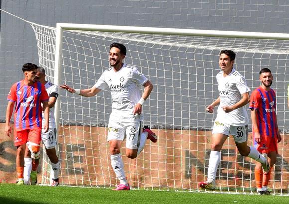 Altay düşmemek için direniyor