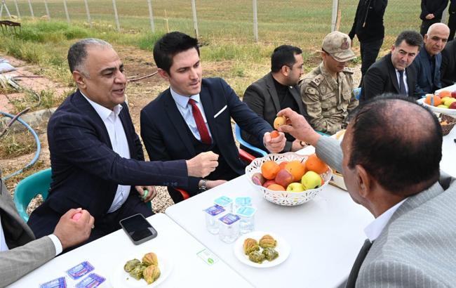 Nusaybin Kaymakamı Çakır'dan Ezidilere ‘Kırmızı Çarşamba’ bayramı ziyareti